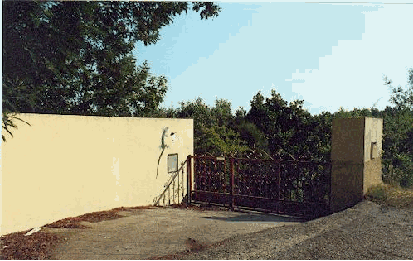 Ceret House Gate Image